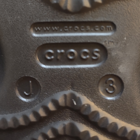 NWOT Crocs x Marvel Black Panther Slip On All-Terrain Clogs Black Kids Size 3 J3 - Picture 9 of 11